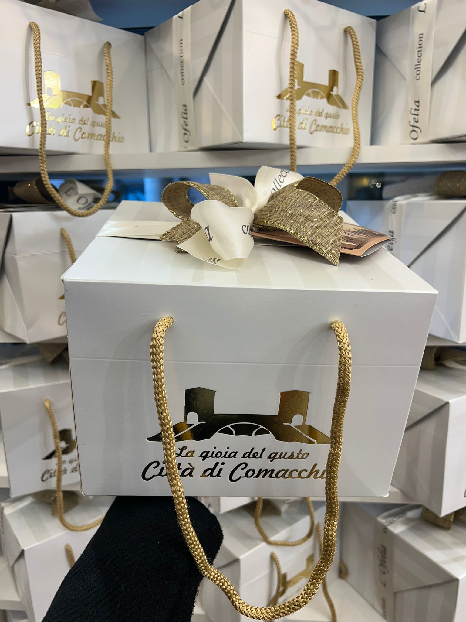 L'OFELIA - CONFEZIONE REGALO IN SCATOLA - immagine 2